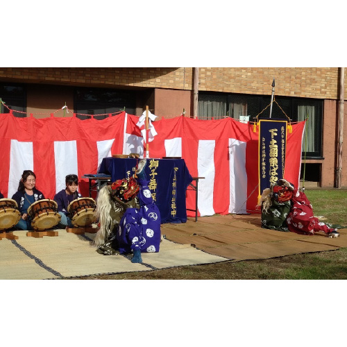 下土棚祭ばやし獅子舞保存会 (Shimotsuchidana Matsuribayashi Shishimai Hozonkai)